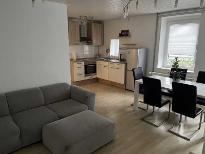 Modernisierte 2-Raum-OG-Wohnung mit Einbauküche in Iserlohn