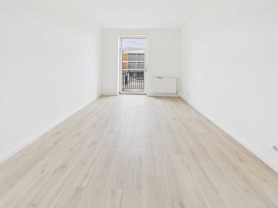 Sanierte und großzügige Wohnung mit Balkon