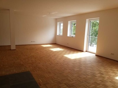 Erstbezug mit Balkon: exklusive 2-Zimmer-Loft-Wohnung in Edling