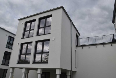 Neubau-Deluxe Maisonettenwohnung im Penthouse- Loftstyle.