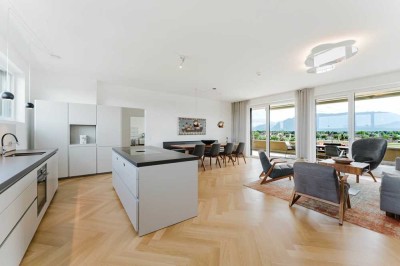 Auf der Sonnenseite!
Stilvolle Dachgeschosswohnung im perfekten Einklang