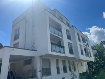 Neuwertige 2-Zimmer-OG-Wohnung in zentraler Lage von Leonberg