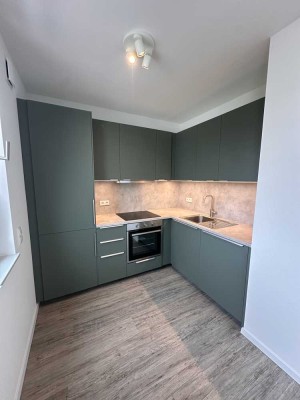 Helle 2-Zimmer Wohnung mit Balkon in Berlin-Buch