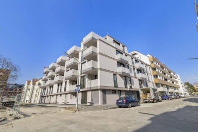 ++ PERFEKTES Wohnen ++ Zwei Zimmer mit Loggia