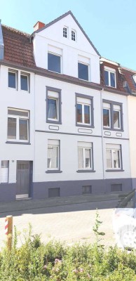 OS-Weststadt - schöne sanierte Altbauwohnung 3ZKB im DG
