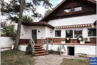 Renoviertes Einfamilienhaus mit blickgeschütztem Garten, Doppelgarage und Ausbaupotential in Worms