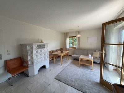 sonnig und möbliert:  2-Zimmerwohnung mit großem Garten in bester Lage