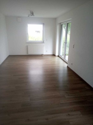 Schöne 3-Zimmer-Wohnung mit Terrasse