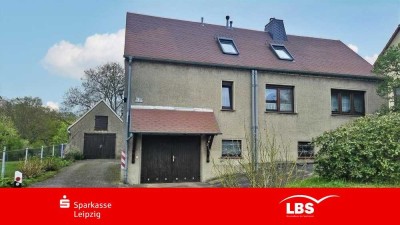 Ruheoase auf großem Grundstück.
