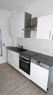3 Zimmer WE mit Terrasse und Einbauküche zu vermieten! Nähe Theater NDH Oberstadt