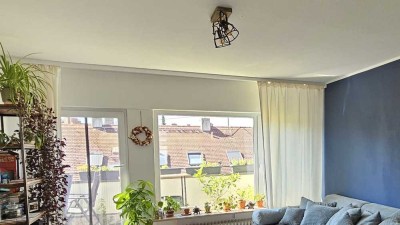 Helle Singlewohnung mit Dachterrasse. Ruhige Lage, dennoch zentral. Ideal für München-Pendler.