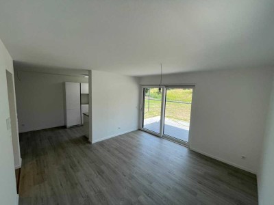 Geschmackvolle 3-Zimmer-Terrassenwohnung mit geh. Innenausstattung mit EBK in Waldachtal/Salzstetten