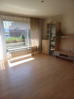 Attraktive und gepflegte 3-Zimmer-Wohnung mit Balkon in Rheinböllen