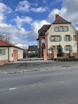 Neuwertige 3-Zimmer-Erdgeschosswohnung mit Wintergarten in Kleinwallstadt