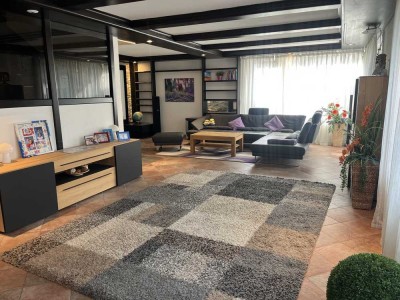 PROVISIONSFREI, exklusive 7-Zimmer-Maisonette-ETW, EBK, Sauna, Kamin, Keller, Garage, Garten, Balkon