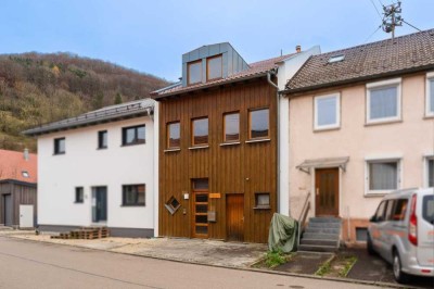 Reihenmittelhaus in zentraler Lage von Gruibingen- Sofort beziehbar-