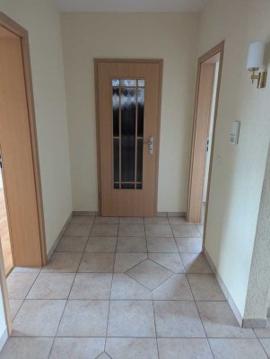 Schön gelegene 2 Zimmerwohnung in Östringen mit Balkon u. Abstellraum