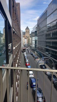 Zu Fuß zum Dom, zum Rhein oder zum Bahnhof. Wunschlos Apartment.