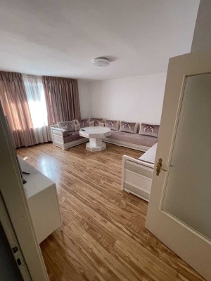 *GEMÜTLICH WOHNEN - ZENTRAL IN FRIEDRICHSTATT* - geräumige 3 Zimmer Einheit
