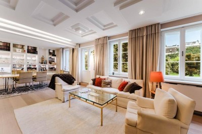 Historischer Blick!180 m² Altbauwohnung mit Balkon und Festungsblick im Herzen der Salzburger Altstadt