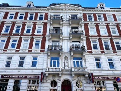 Sanierte 4,5 Zimmer Altbauwohnung mitten in Hamburg Ottensen