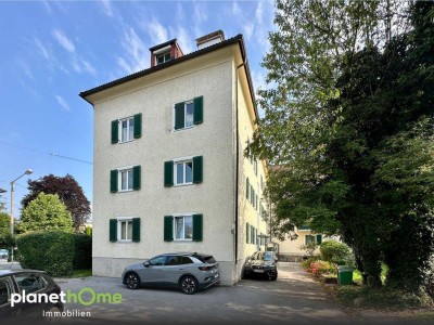 Zentrale Dachgeschosswohnung mit vielfältigen Nutzungsmöglichkeiten