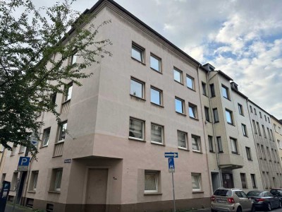 Geräumige Dachgeschoss Wohnung in guter Lage von Duisburg