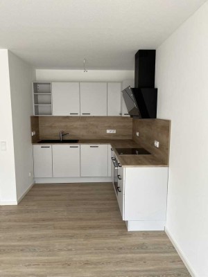 Barrierefreie 2-Zi.-Wohnung mit Balkon und Garage in Hanau-Steinheim