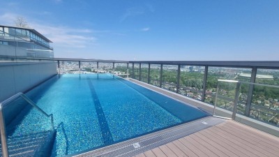 23. Stock - TrIIIple - komplett möbliert - zur Miete