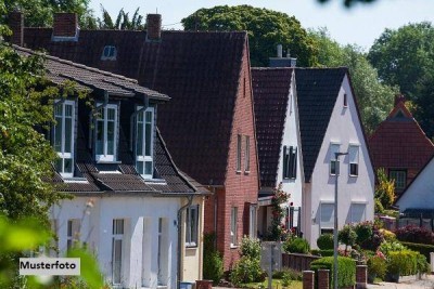 Ferienhaus mit Terrasse und Carport
