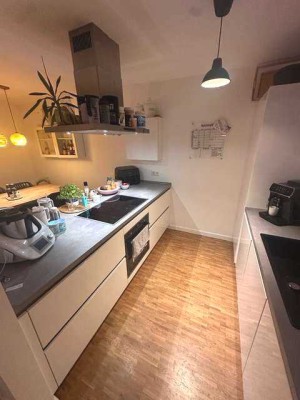 Moderne 3-Zi.-Wohnung mit EBK, Balkon und Stellplatz!