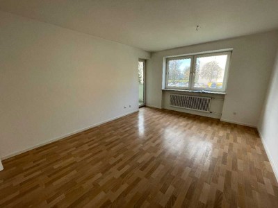 Helle 3-Zimmer Wohnung mit Balkon in Altdorf