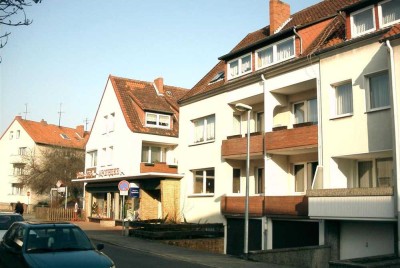 Wiesenau - Nähe Stadtbahn + Gepflegte 3 Zi. Wohnung m. 2 Balkonen + 2 Bäder u.. EBK