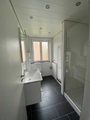 Gemütliche 2-Zimmer Wohnung mit Balkon, Einbauküche und Parkplatz in Lindau-Reutin