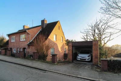 DHH in Adresslage von Schleswig: Ausblick auf Schloss Gottorf und in die Natur