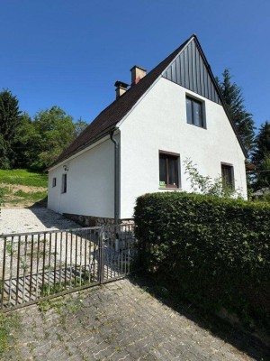 Handwerker und Naturliebhaber aufgepasst: Teilsaniertes Wohnhaus in Thermennähe