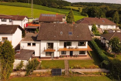 Geräumiges Massivhaus in ruhiger, sehr schöner Lage - bis zu 3 Wohneinheiten möglich