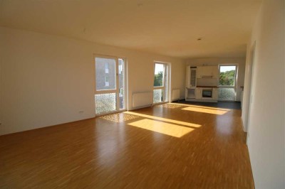 Moderne 2-Zimmer Wohnung mit EBK sucht Nachmieter!
