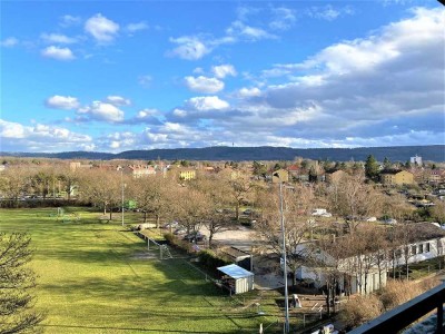 Stadtnahe 3-Zimmer-Wohnung mit Ausblick