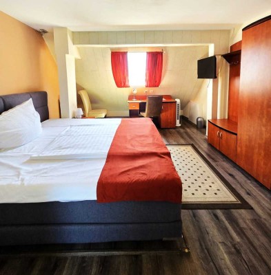 Hotelimmobilie als Wohntraum von morgen – mit Sauna und Stellplätzen