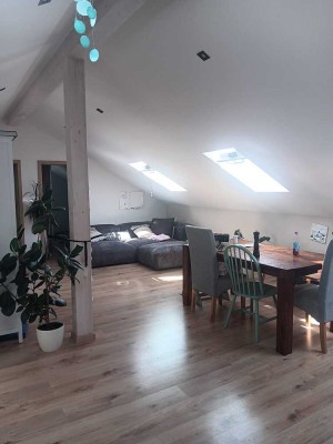 Stilvolle, neuwertige 3-Raum-Dachgeschosswohnung mit gehobener Innenausstattung in Eggenfelden