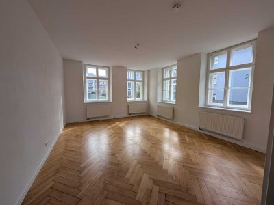Bezaubernde 3-Zimmer-Wohnung in einem historischen Gebäude
