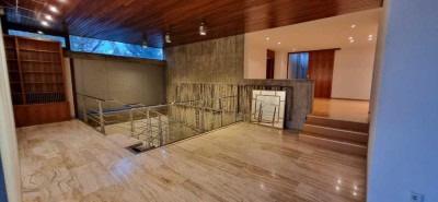 Großzügige Architektenvilla in bevorzugter Wohnlage