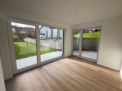 Neubauwohnung in Eppstein: Große Terrasse für Ihr Outdoor-Glück!