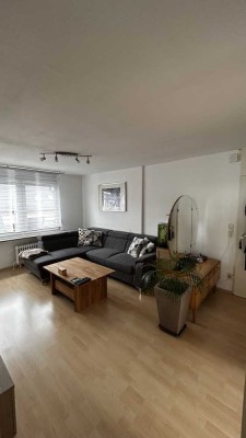 3,5 Zimmer Wohnung mit Parkplatz
