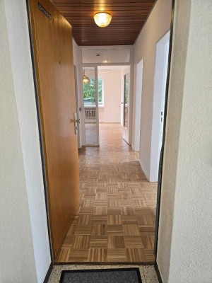 Elegante 3-Zimmer-Wohnung mit Balkon im 1. OG in Idstein