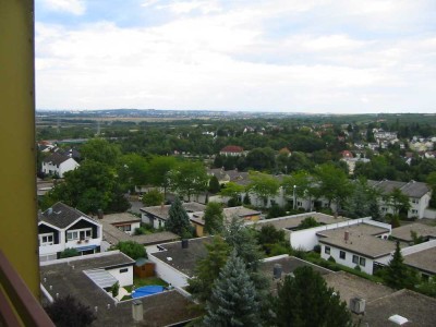Weiter Blick über das rheinhessische Bergland - 2025