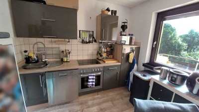 Schöne 2-Zimmer-Wohnung mit Balkon und Einbauküche in Bad Liebenzell