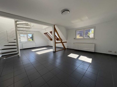 Helle charmante 4-Zi-Maisonette-ETW mit Gartenanteil und Garage in Leinfelden