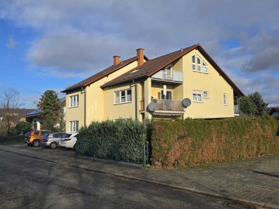 Gepflegtes Mehrfamilienhaus in zentraler, ruhiger Lage - Fernwärmeheizung